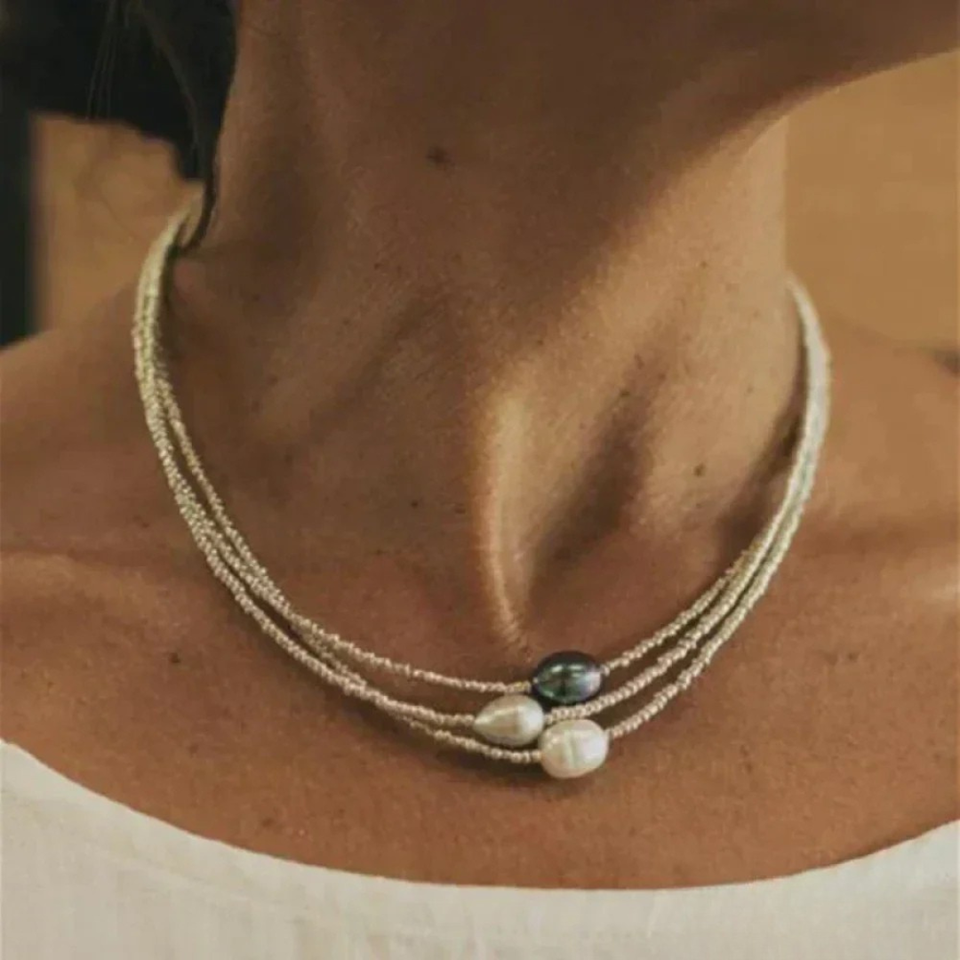 Old style pearl necklace