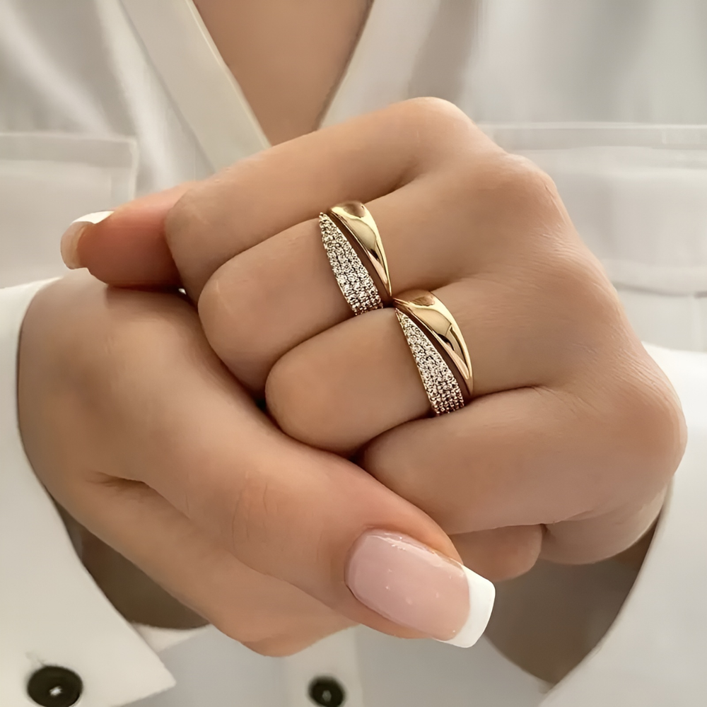 Julie Adjustable Elegance Ring
